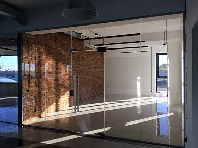 Противопожарная дверь со стеклом без рам