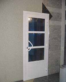 Противопожарные двери со стеклом от производителя в Клине  купить